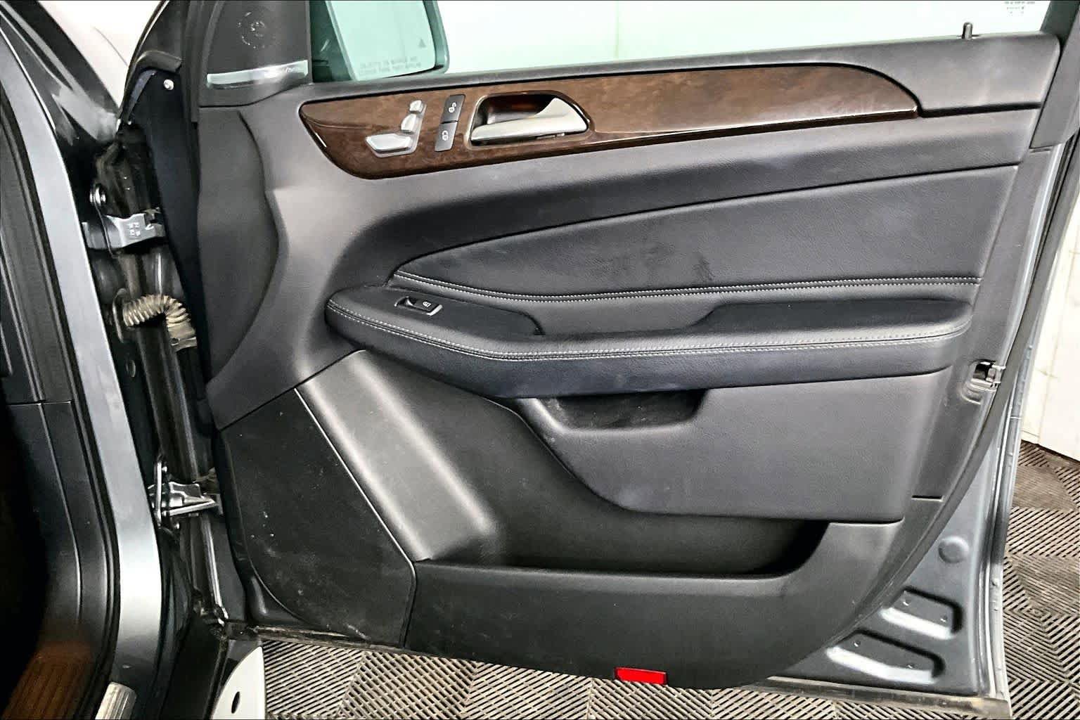 Used 2017 Mercedes-Benz GLE 350 4MATIC image 22