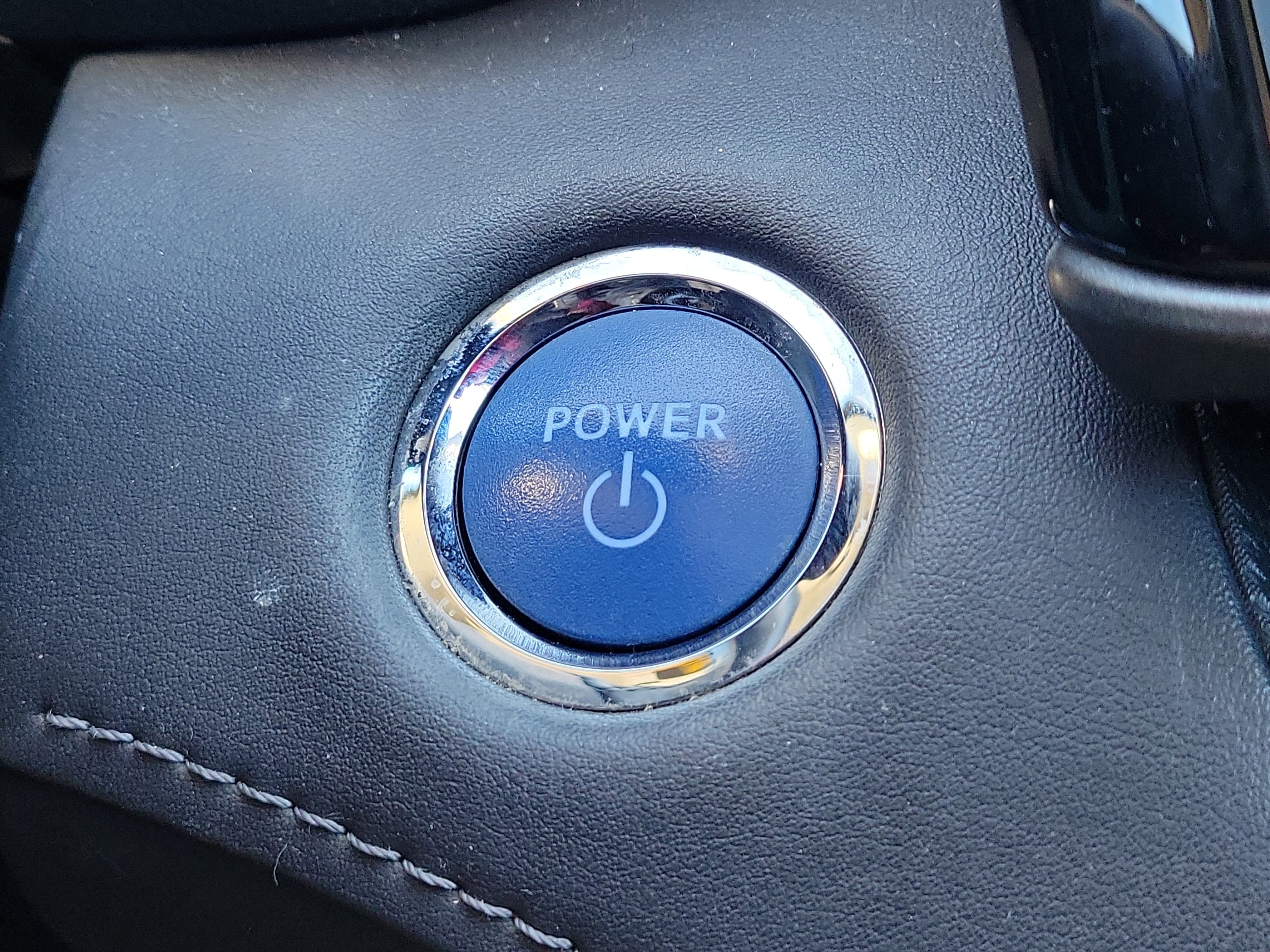 Used 2022 Toyota Highlander XLE image 31