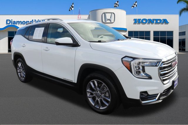 Used 2023 GMC Terrain SLT