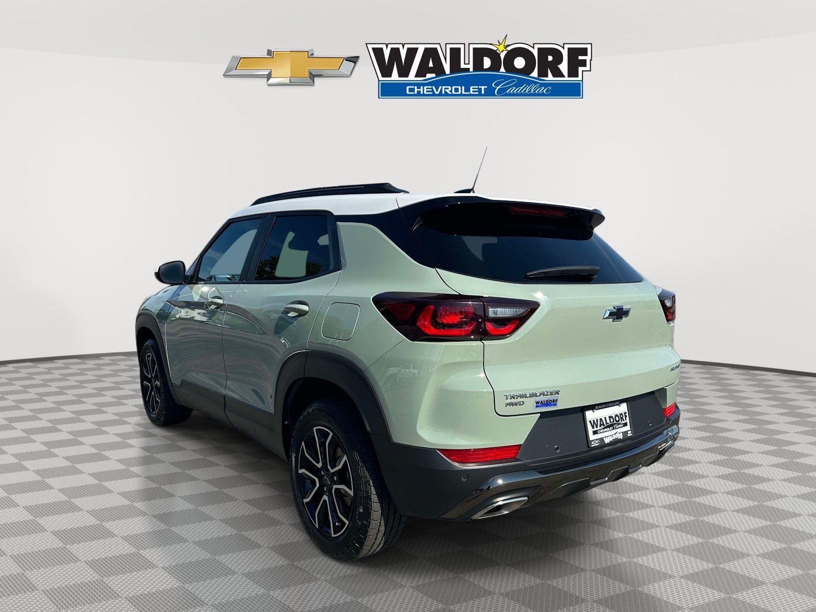 Used 2024 Chevrolet TrailBlazer ACTIV w/ Convenience Package AWD/4WD image 4