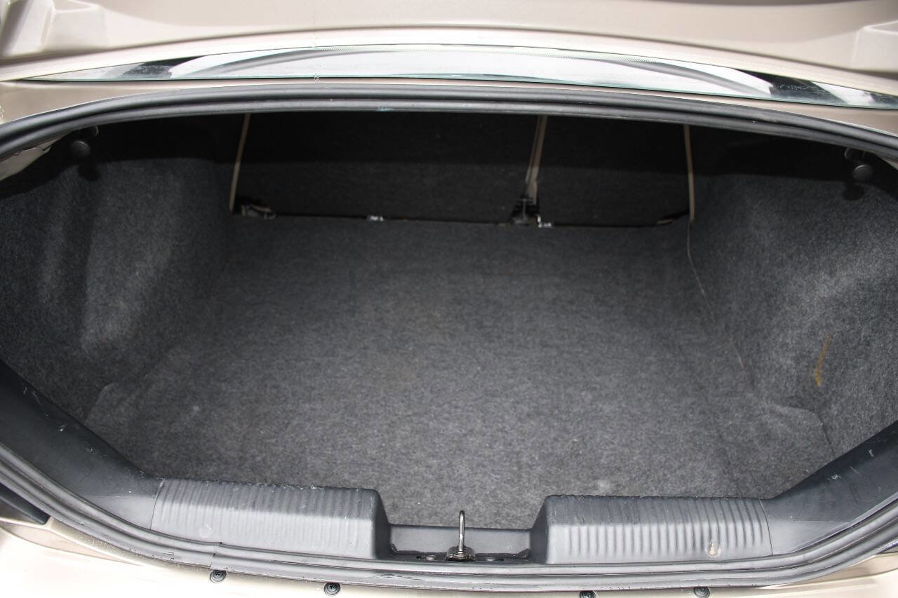 Used 2005 Ford Focus SES image 18