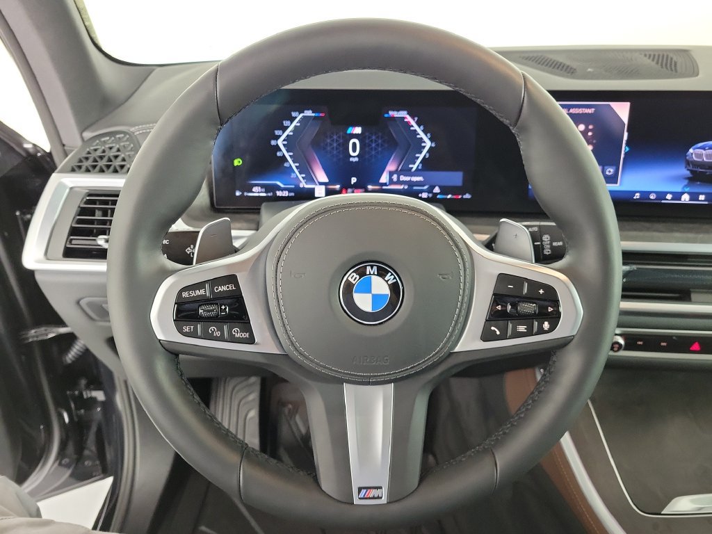 Used 2025 BMW X5 sDrive40i w/ M Sport Package RWD image 24