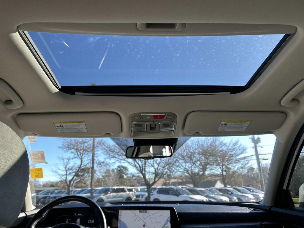 Used 2023 Kia Telluride EX image 10