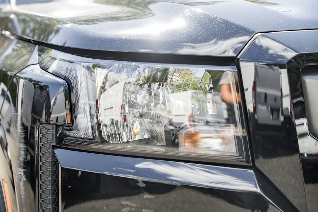 Used 2024 Nissan Frontier SV w/ Technology Package image 9