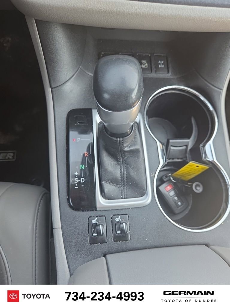 Used 2017 Toyota Highlander XLE w/ Carpet Mat Package AWD/4WD image 25