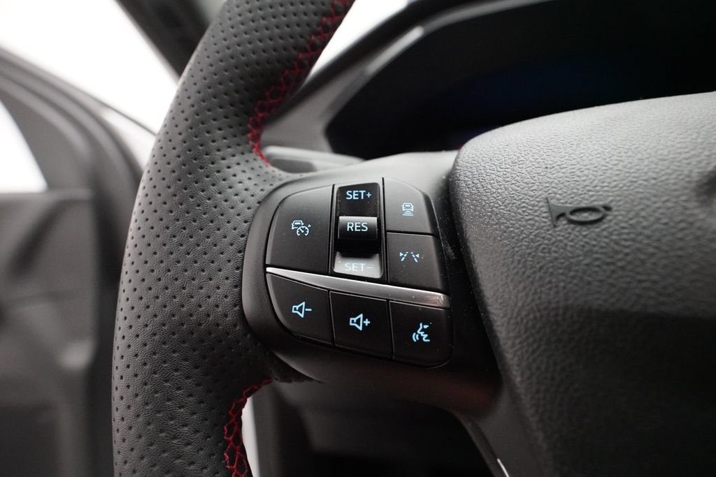 Used 2023 Ford Escape ST-Line w/ Tech Pack #1 AWD/4WD image 18