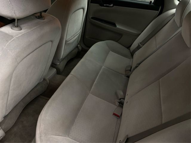 Used 2009 Chevrolet Impala LS FWD image 11