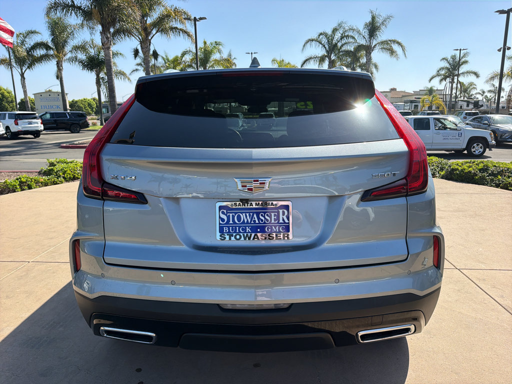 Used 2025 Cadillac XT4 Premium Luxury FWD image 6