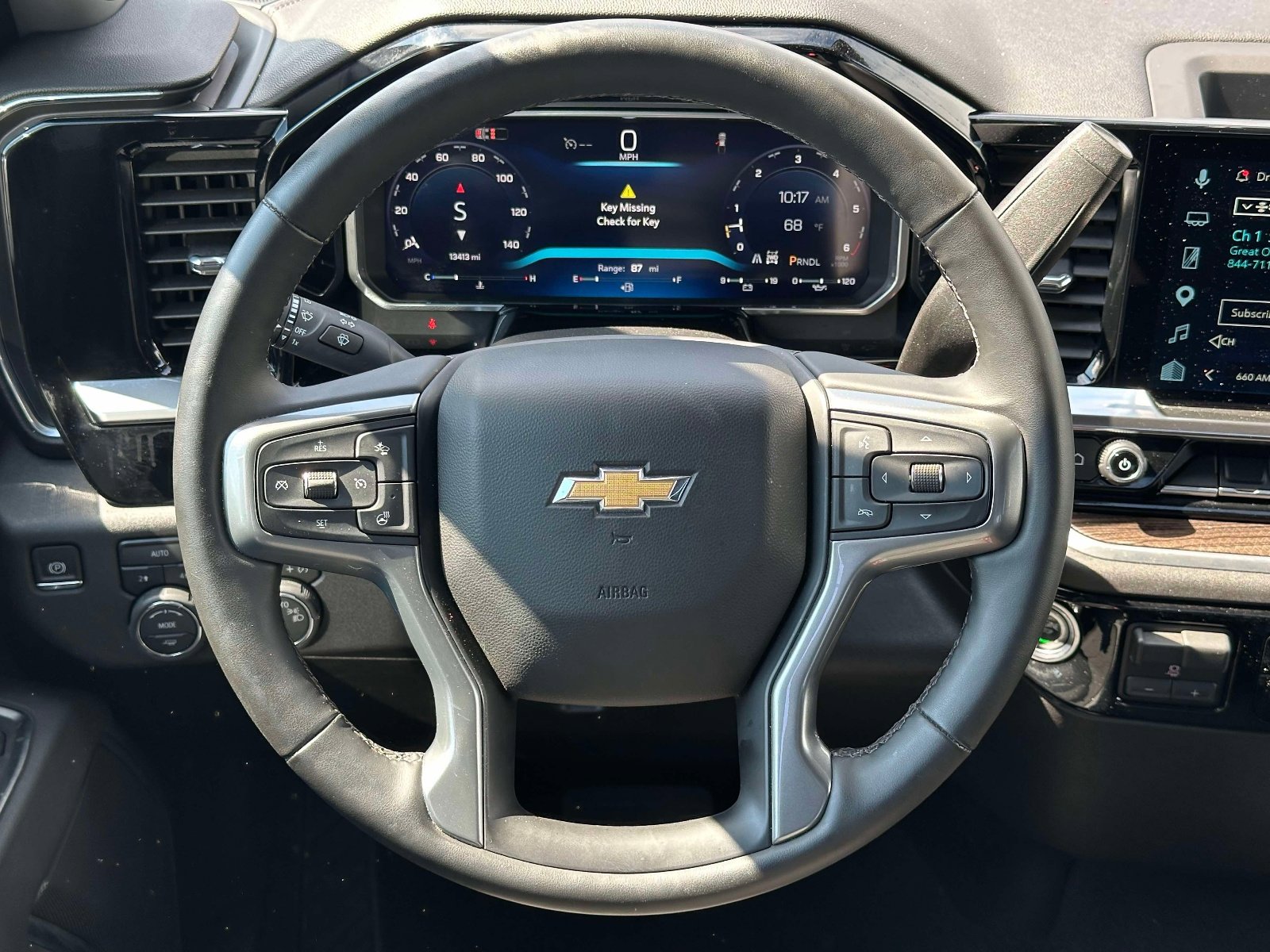 Used 2026 Chevrolet Silverado 1500 LT AWD/4WD image 14