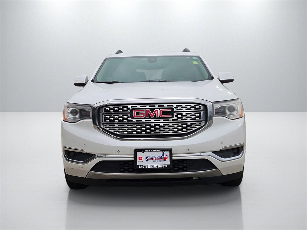 Used 2017 GMC Acadia Denali w/ Technology Package video 2