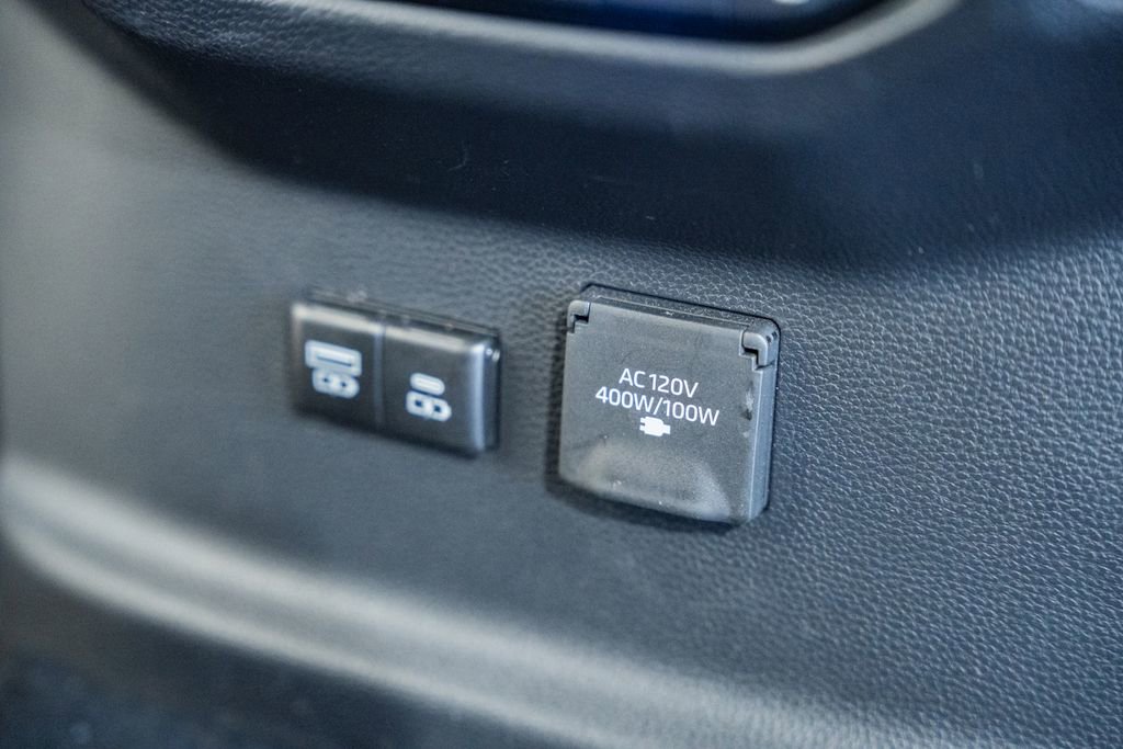 Used 2024 Toyota Sequoia Platinum w/ TRD Off-Road Package AWD/4WD image 43