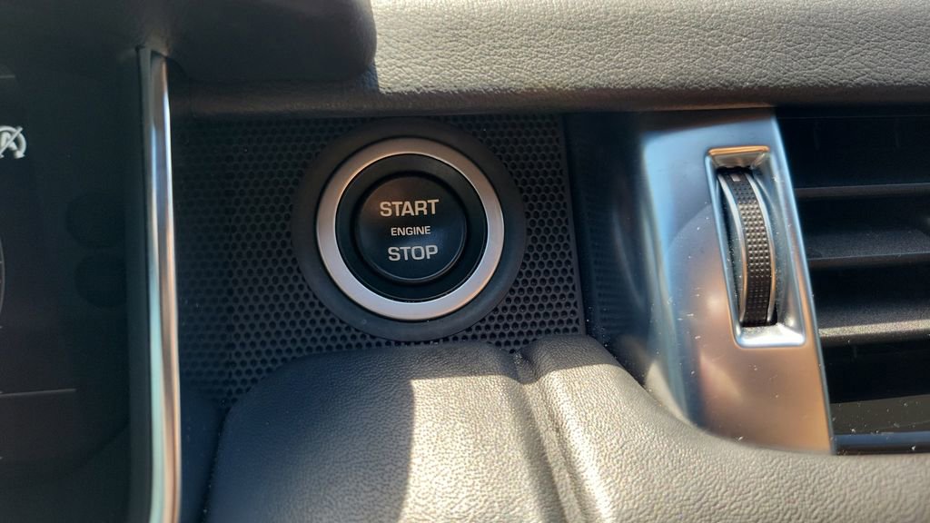 Used 2020 Land Rover Range Rover Sport HST image 35