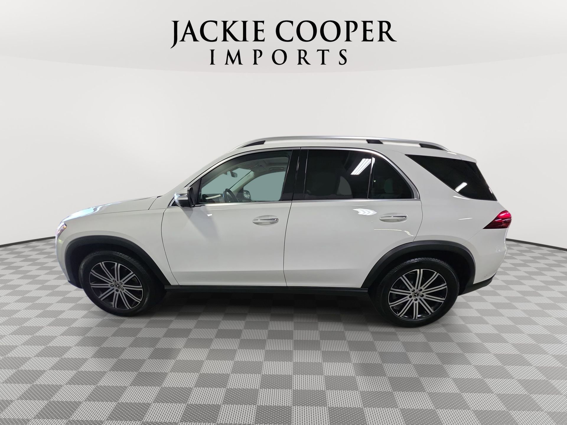 Certified 2025 Mercedes-Benz GLE 350 4MATIC image 8