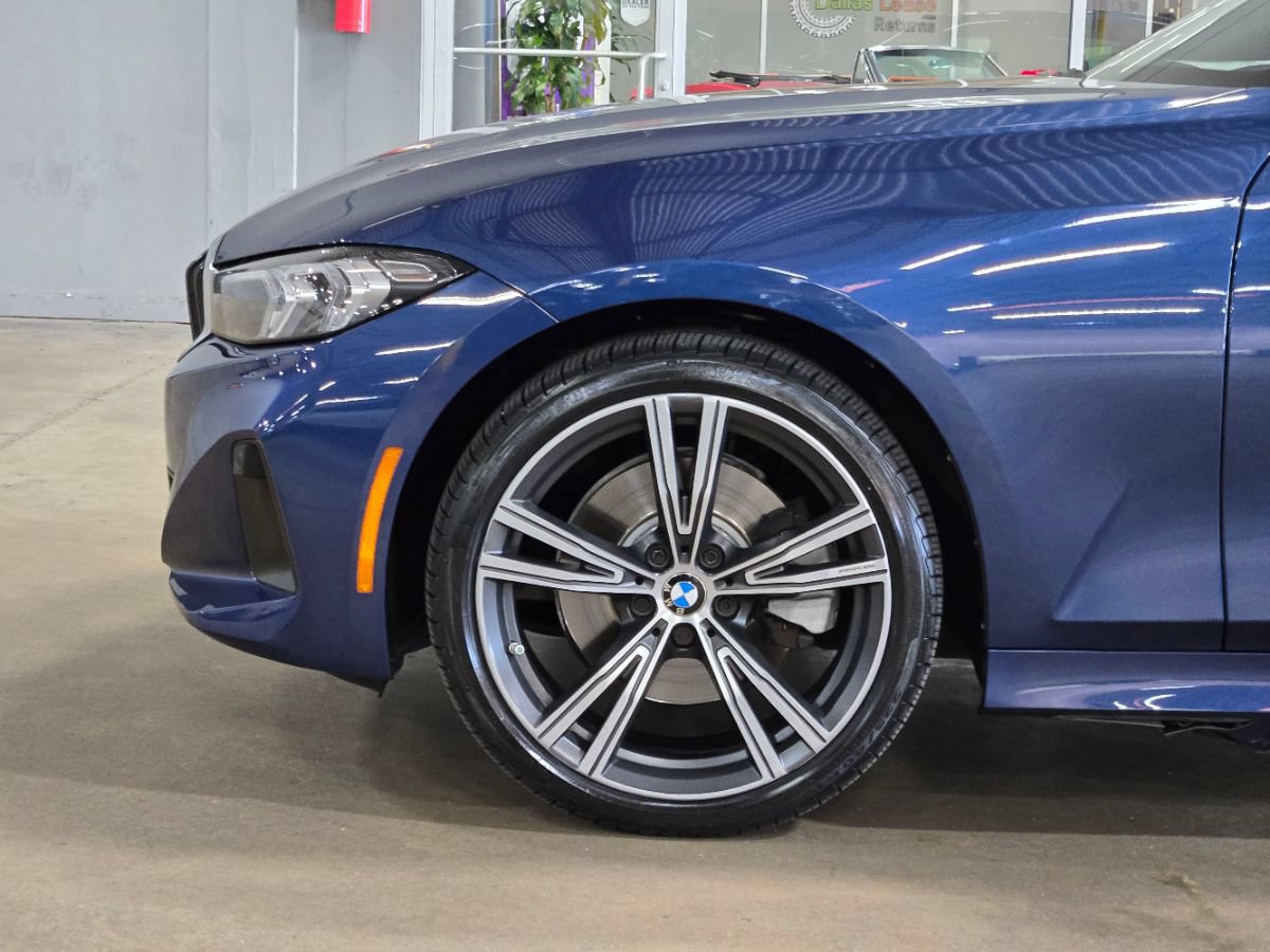 Used 2023 BMW 330i Sedan w/ Premium Package RWD image 14