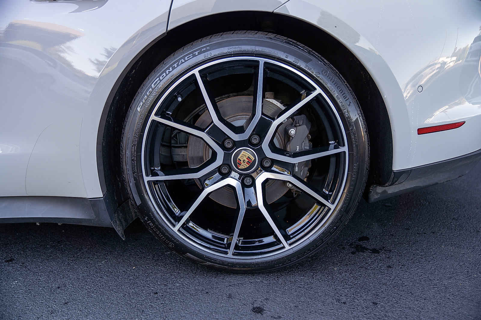 Used 2023 Porsche Taycan RWD image 25