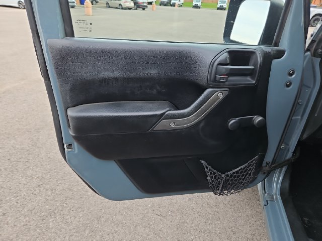 Used 2014 Jeep Wrangler Unlimited Sport w/ Connectivity Group AWD/4WD image 20