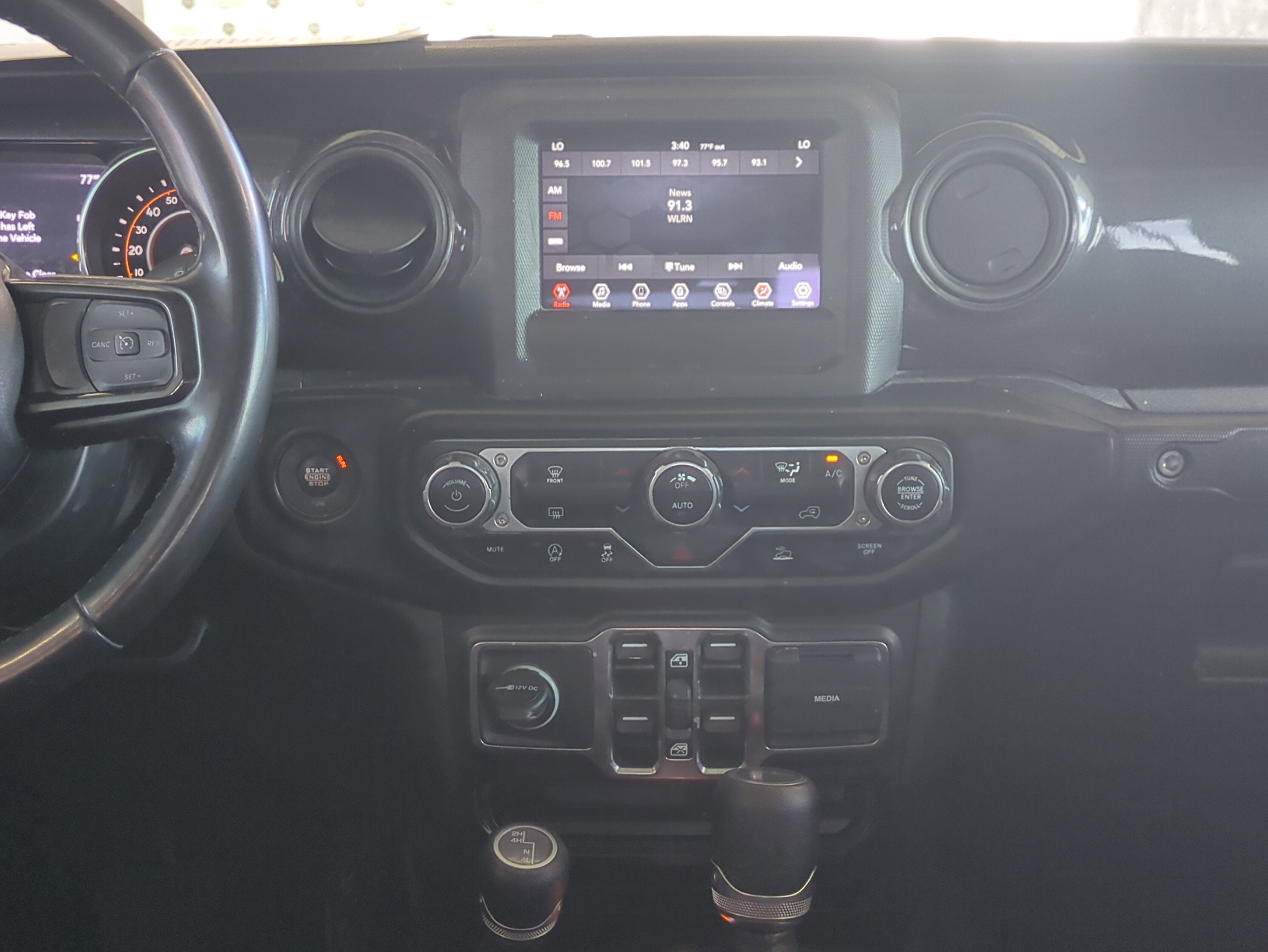 Used 2022 Jeep Gladiator Sport AWD/4WD image 18