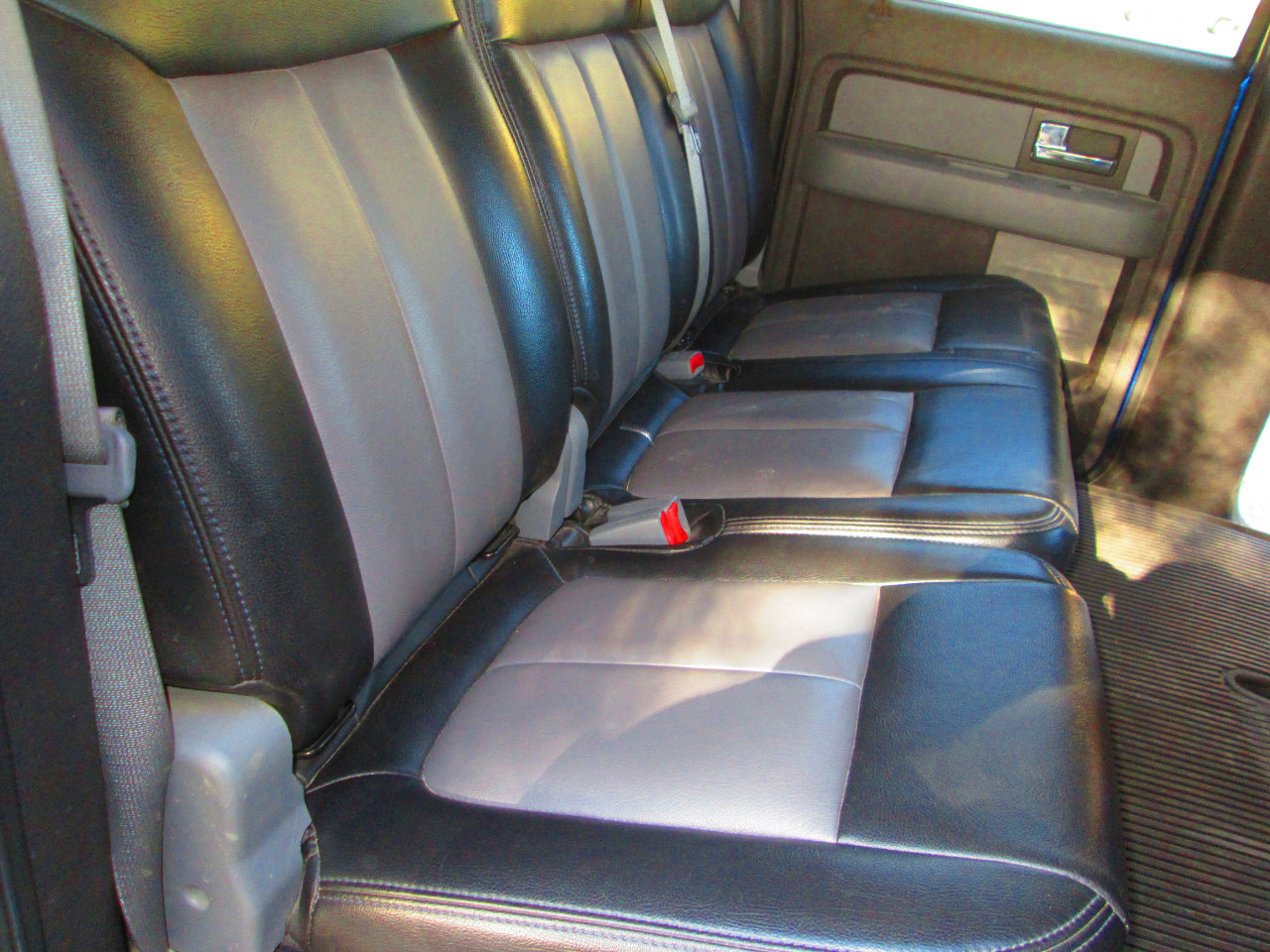 Used 2014 Ford F150 XLT w/ Equipment Group 302A Luxury image 14