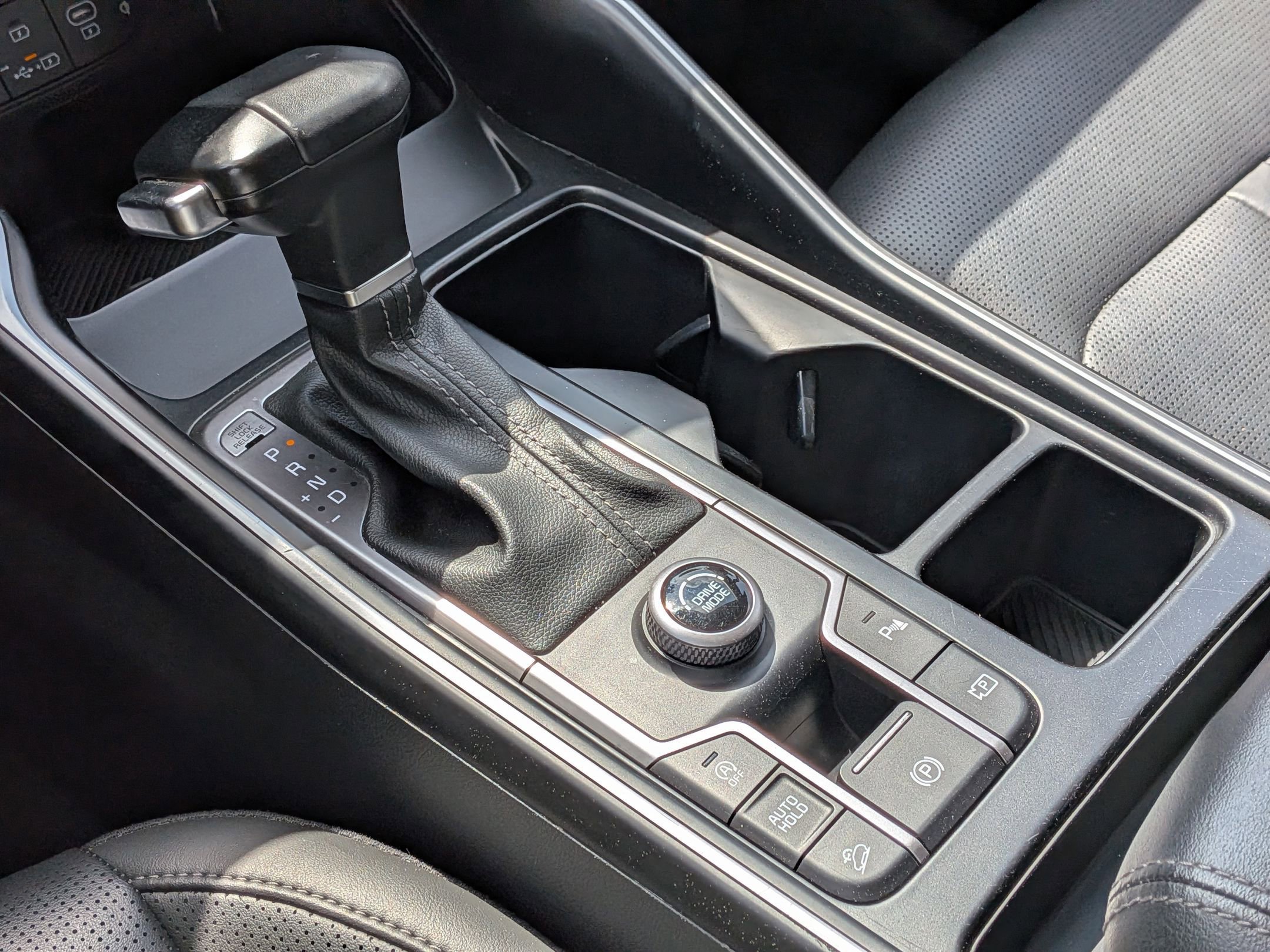 Used 2024 Kia Sorento S image 26