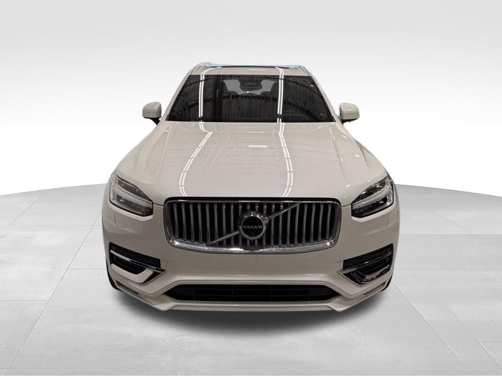 Used 2023 Volvo XC90 B6 Ultimate w/ Protection Package Premier AWD/4WD image 8