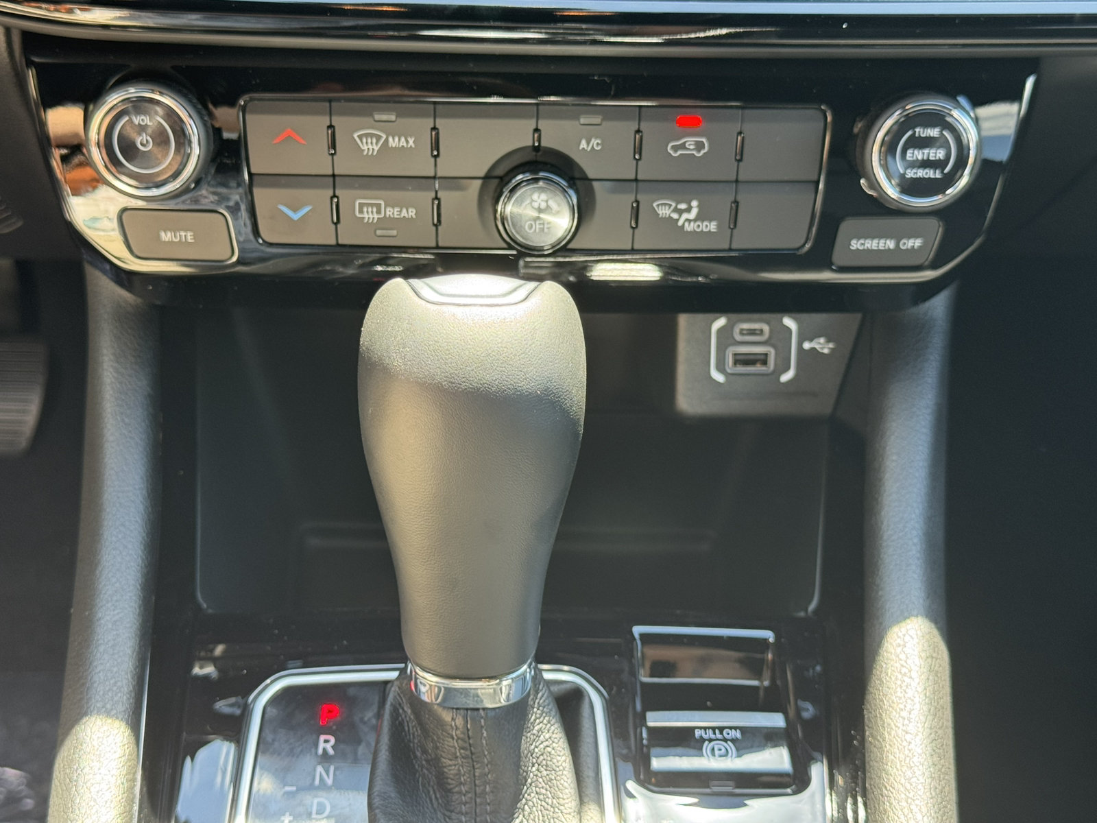 New 2026 Jeep Compass Latitude AWD/4WD image 28