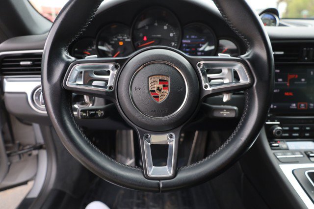 Used 2017 Porsche 911 Carrera RWD image 28