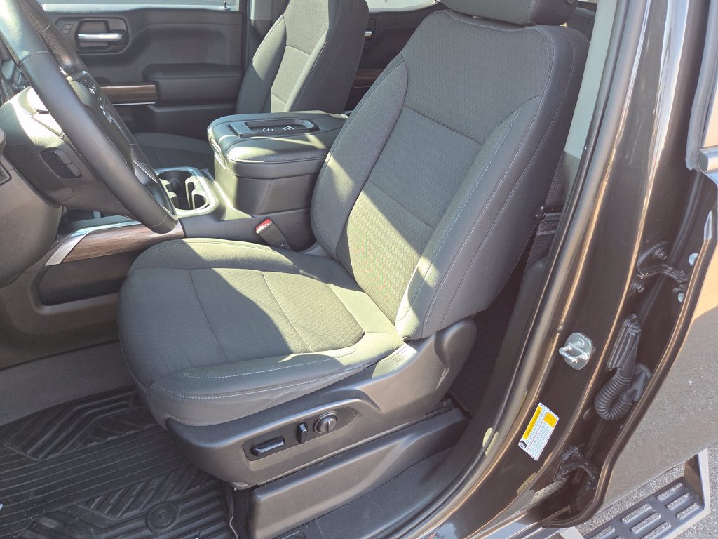 Used 2021 Chevrolet Silverado 1500 LT Trail Boss w/ Bed Protection Package AWD/4WD image 32
