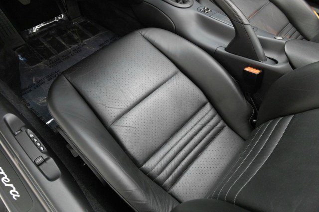 Used 2001 Porsche 911 Carrera image 40
