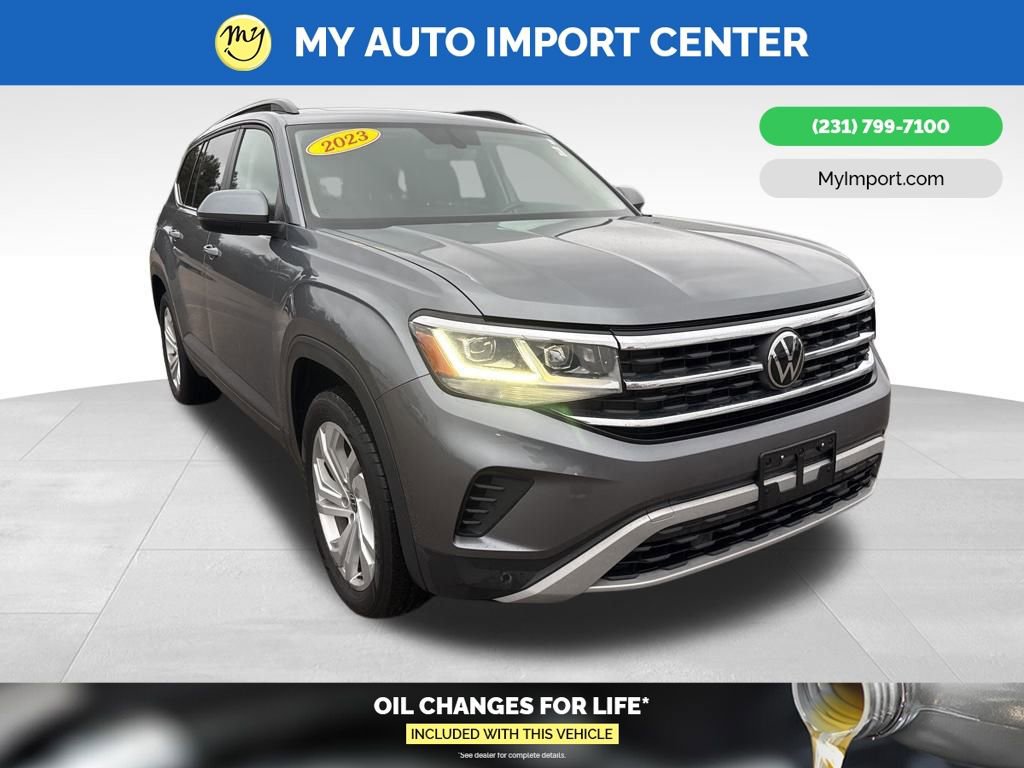 Used 2023 Volkswagen Atlas SE w/ Panoramic Sunroof Package