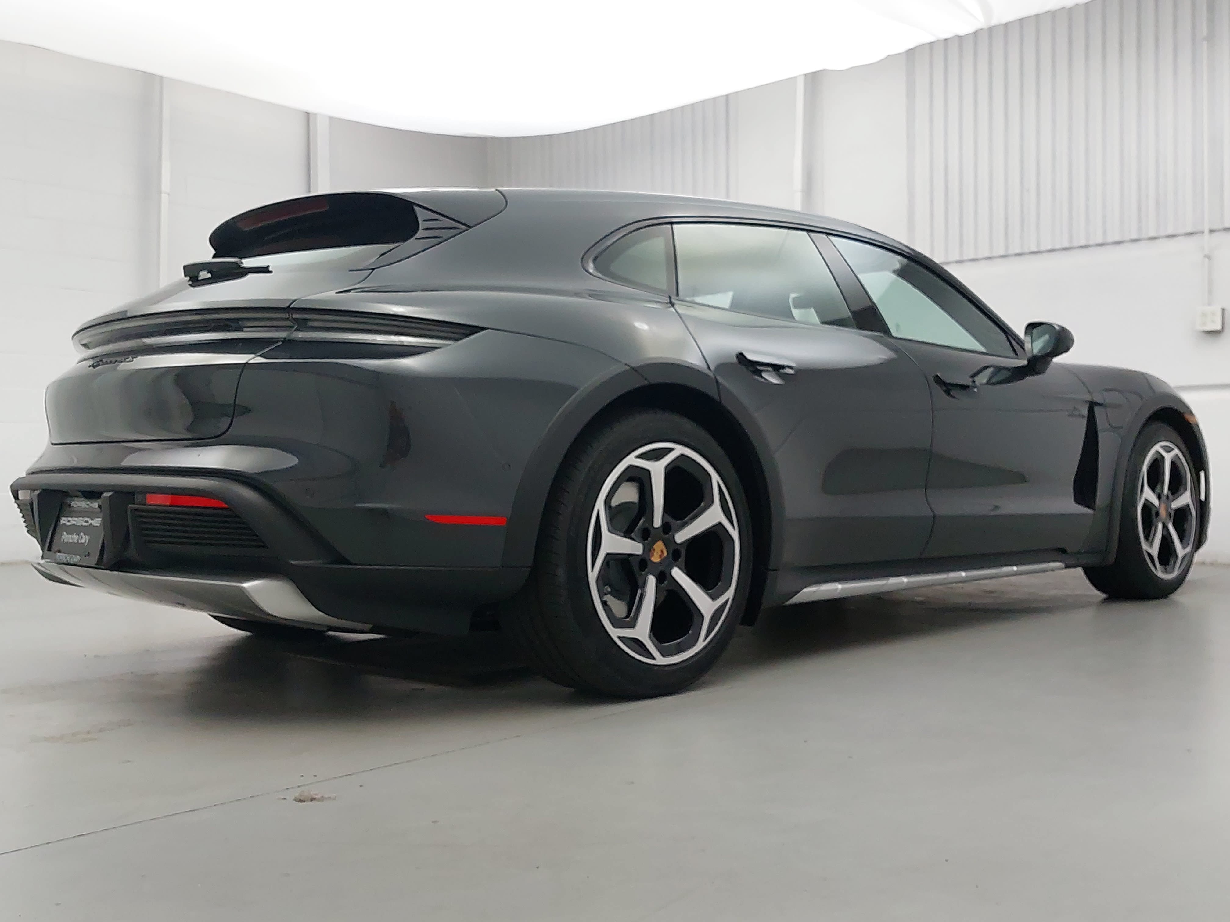 New 2026 Porsche Taycan 4S AWD/4WD image 7