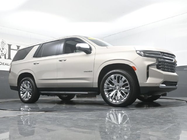 Used 2021 Chevrolet Tahoe Premier w/ Premium Package AWD/4WD image 2