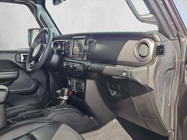 Used 2023 Jeep Gladiator Sport AWD/4WD image 17