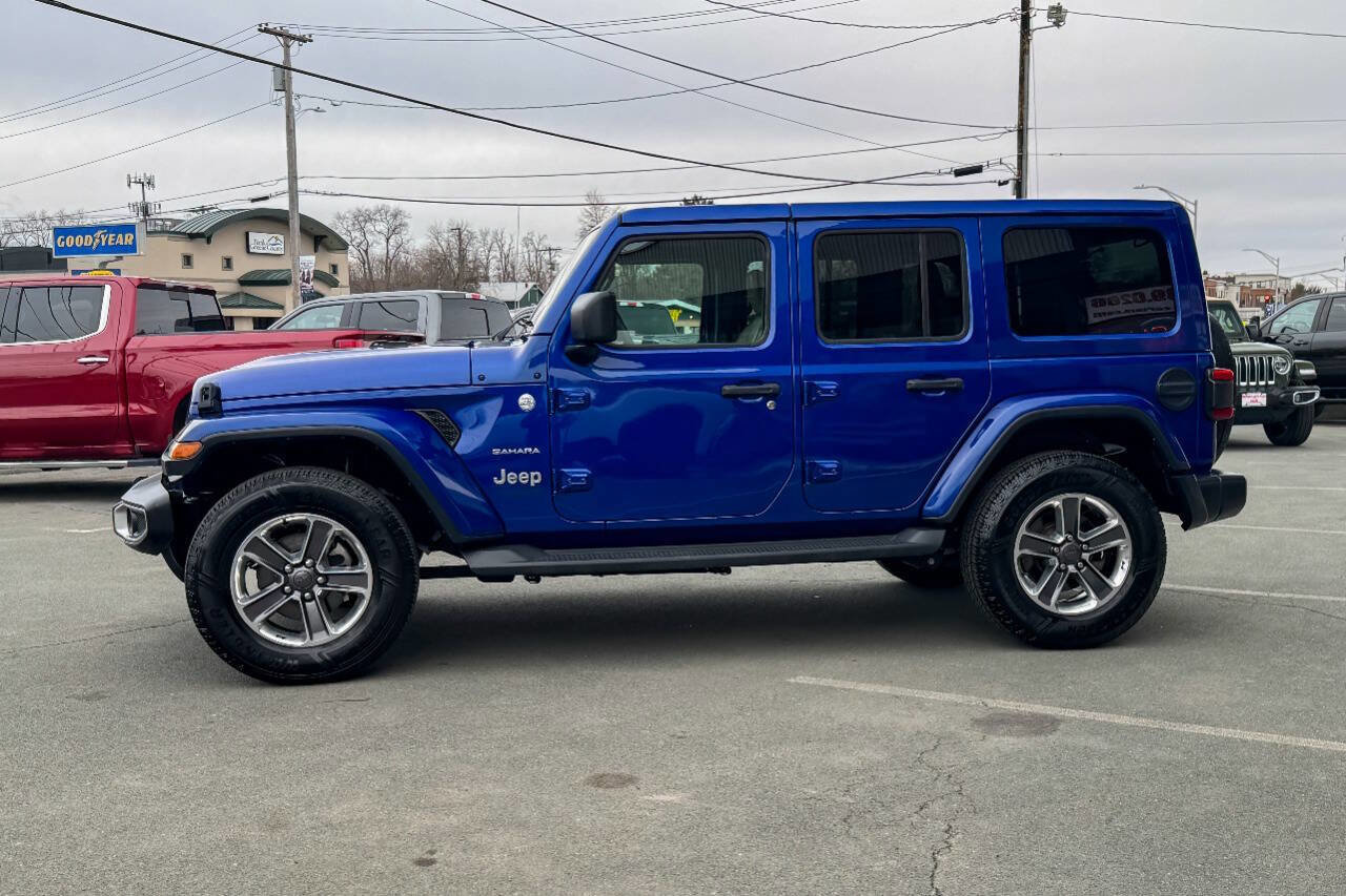 Used 2018 Jeep Wrangler Unlimited Sahara w/ Dual Top Group image 7