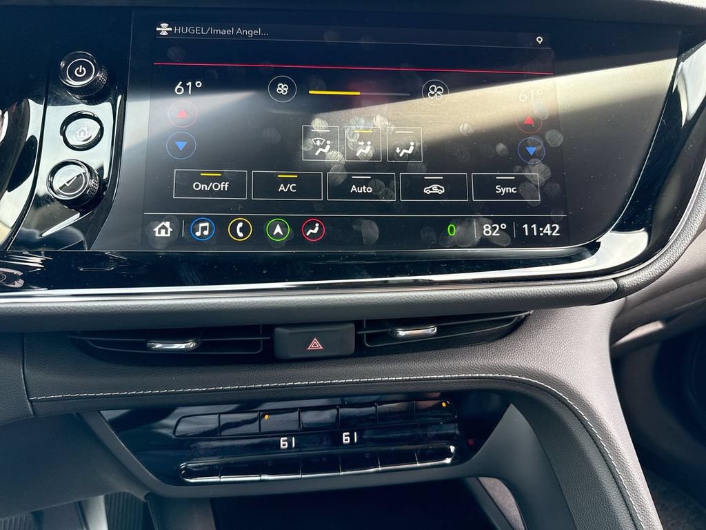 Used 2022 Buick Envision Avenir w/ Technology Package II FWD image 19