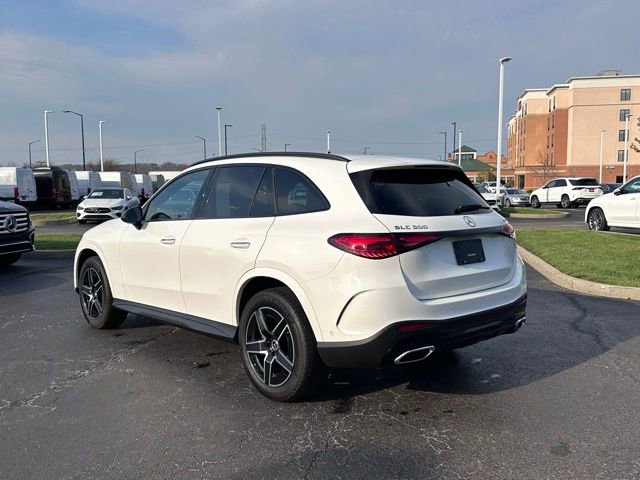 Used 2025 Mercedes-Benz GLC 300 4MATIC image 9