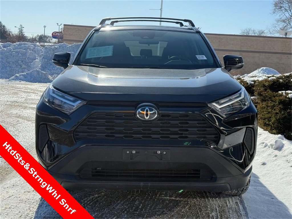 Used 2022 Toyota RAV4 XLE w/ Convenience Package image 11