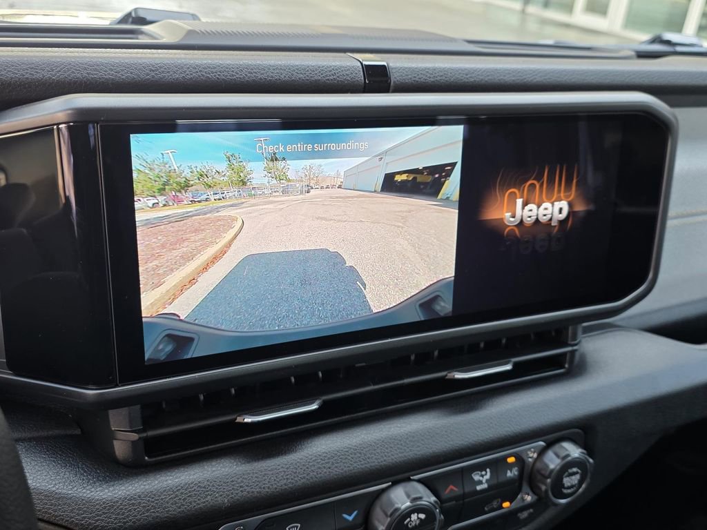 New 2026 Jeep Gladiator Sport AWD/4WD image 13