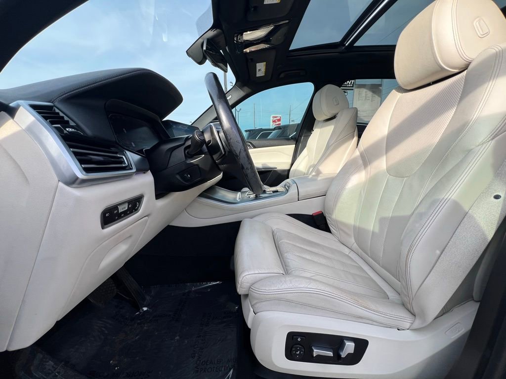 Used 2019 BMW X5 xDrive40i w/ Convenience Package image 16