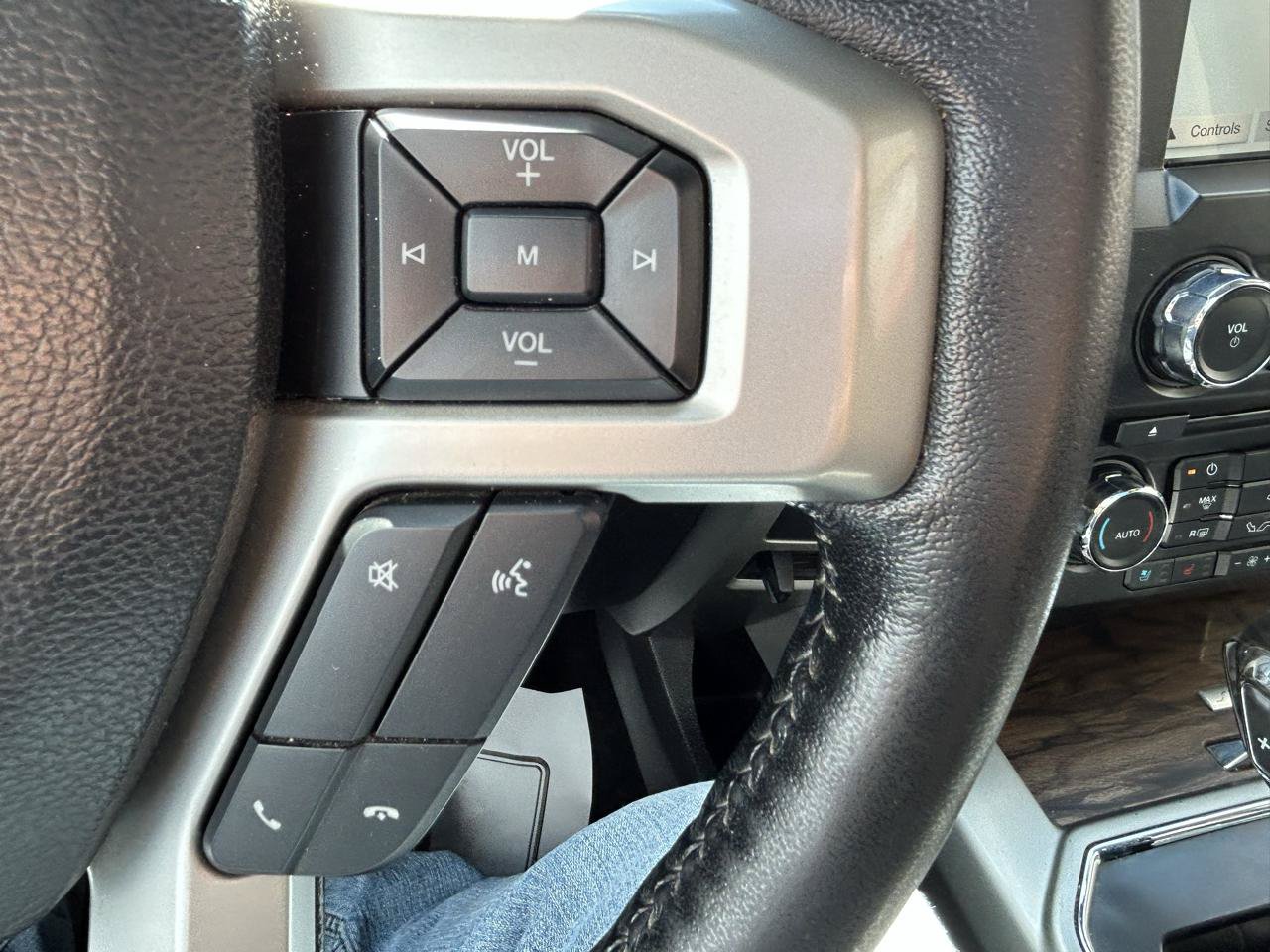 Used 2018 Ford F150 Lariat AWD/4WD image 19