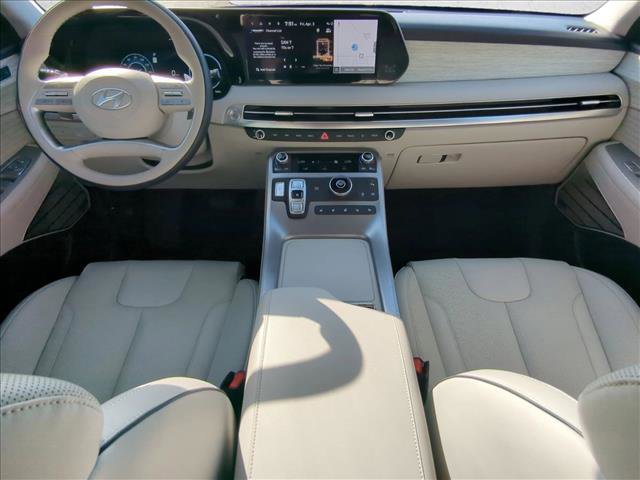 Used 2025 Hyundai Palisade Calligraphy image 17