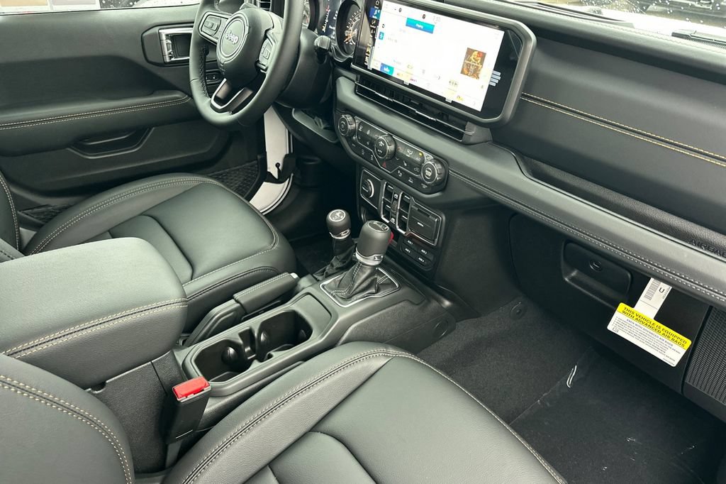 New 2025 Jeep Gladiator Sport AWD/4WD image 15