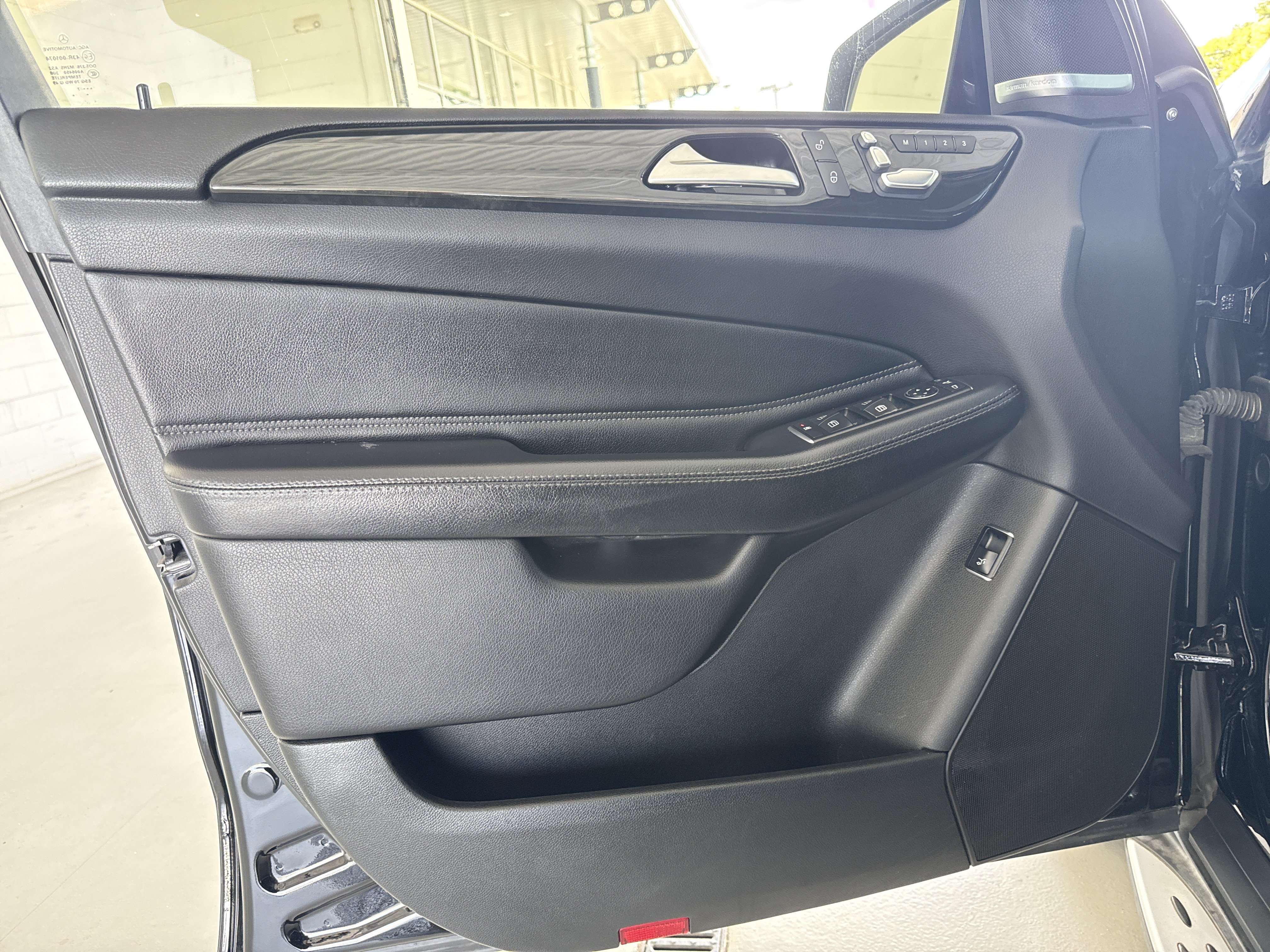 Used 2017 Mercedes-Benz GLE 350 image 16