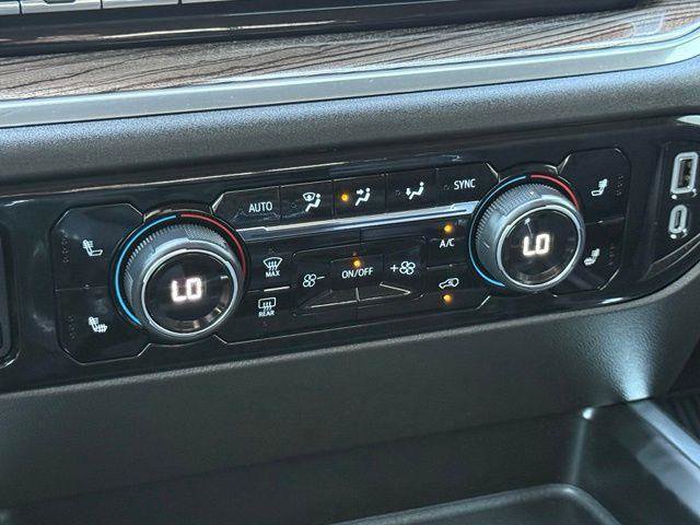 Used 2025 Chevrolet Silverado 2500 LT AWD/4WD image 17