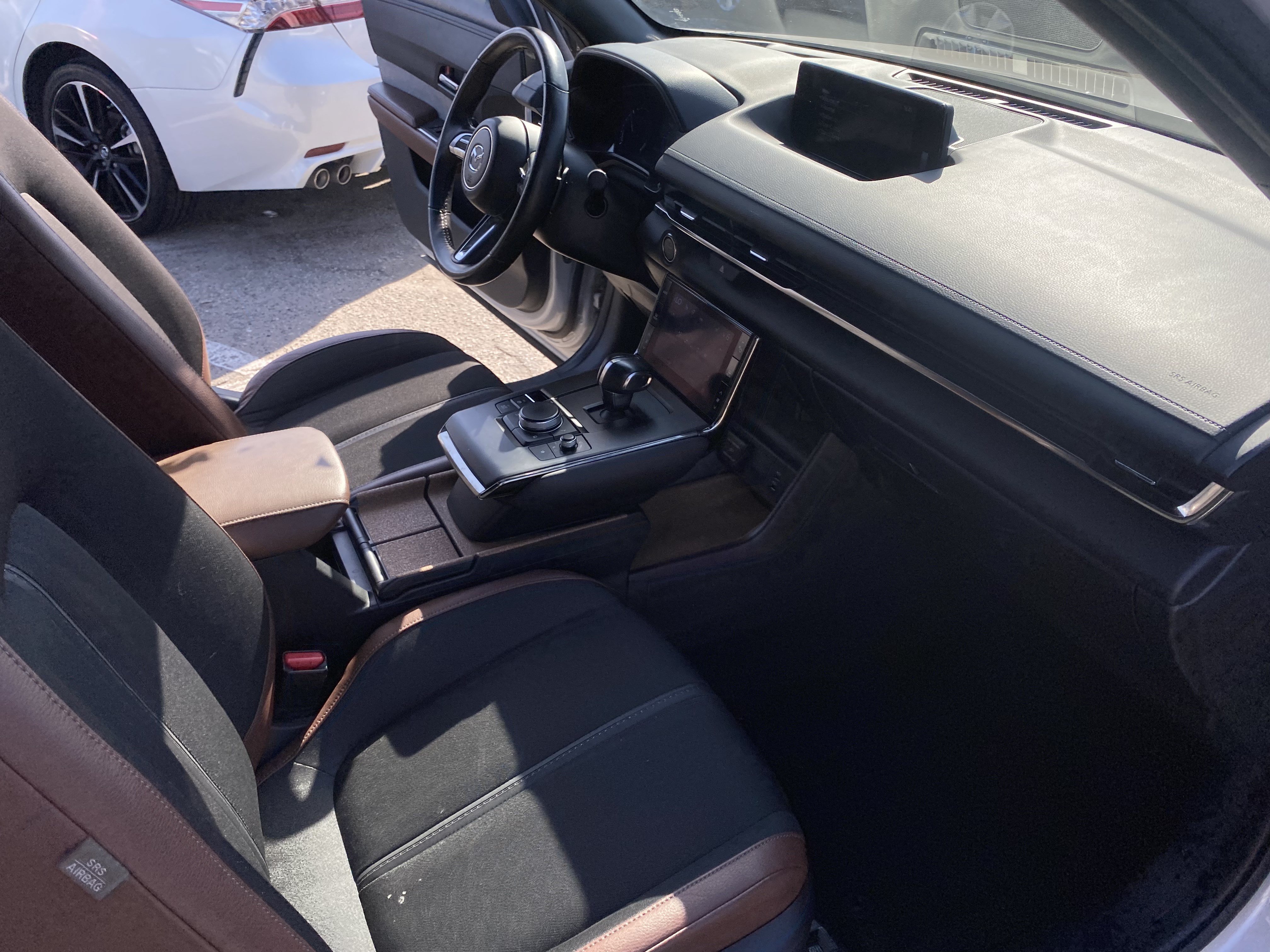 Used 2022 MAZDA MX-30 Electric w/ Premium Plus Pkg FWD image 21