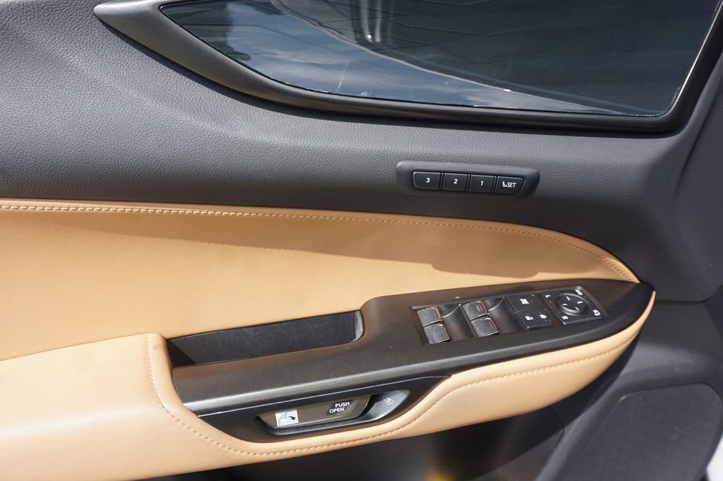 Used 2022 Lexus NX 350 AWD image 4