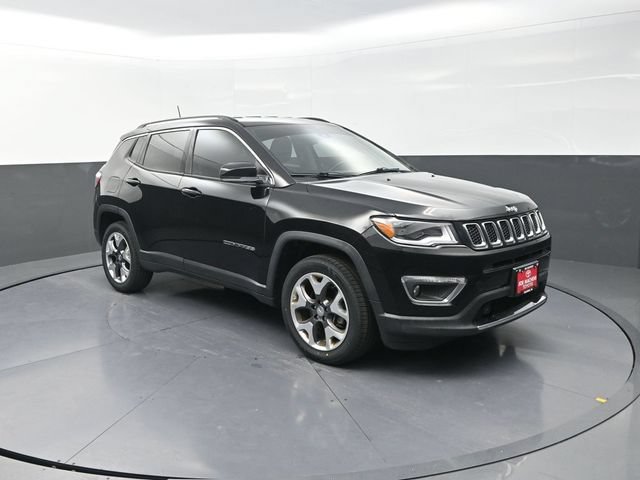Used 2018 Jeep Compass Limited w/ Navigation Group AWD/4WD image 10