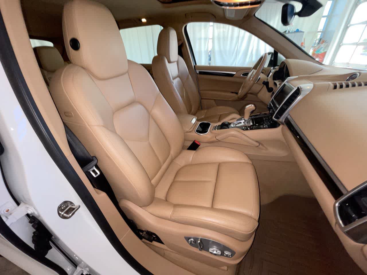 Used 2013 Porsche Cayenne AWD/4WD image 25