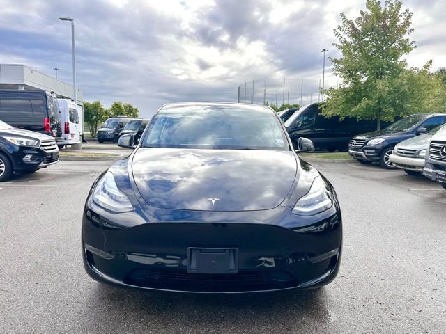 Used 2022 Tesla Model Y Long Range image 2