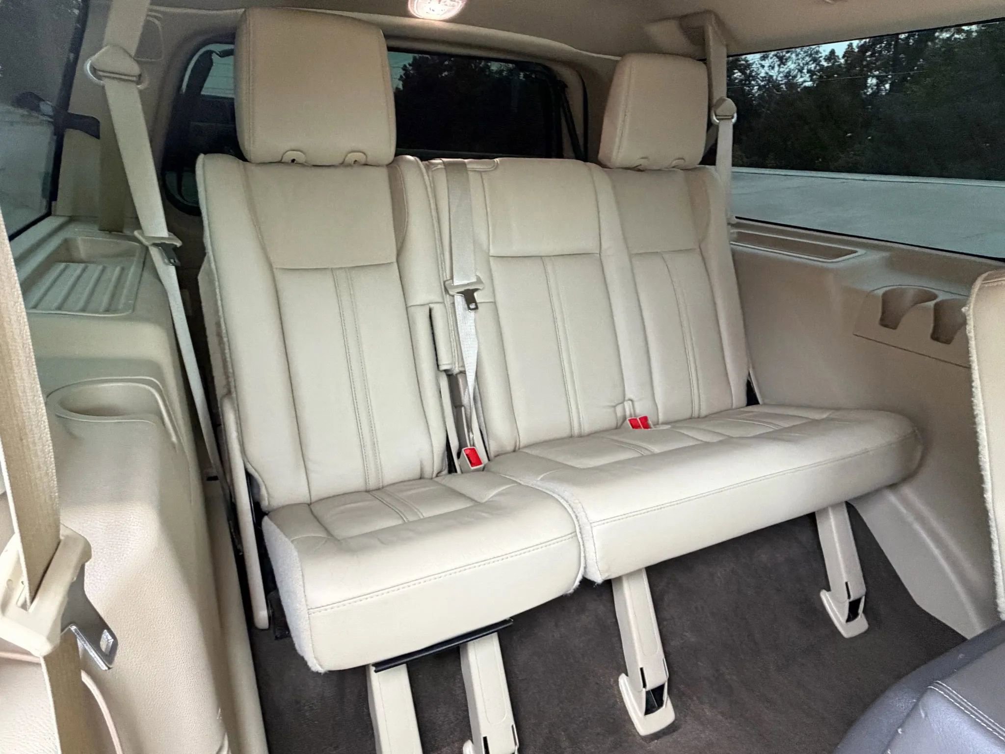 Used 2015 Lincoln Navigator L 4WD w/ Equipment Group 101A Reserve image 50