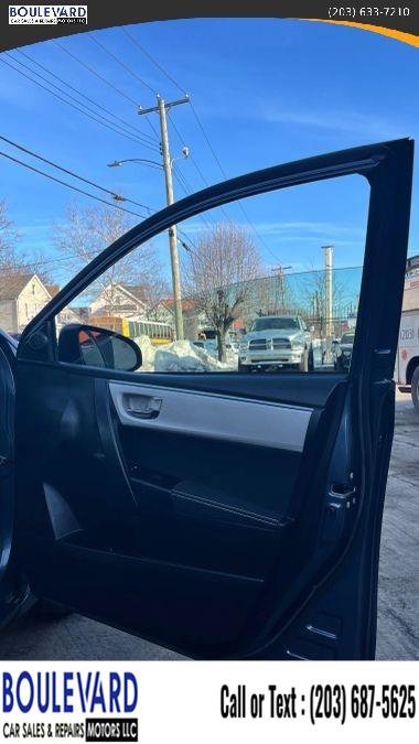 Used 2014 Toyota Corolla LE image 15